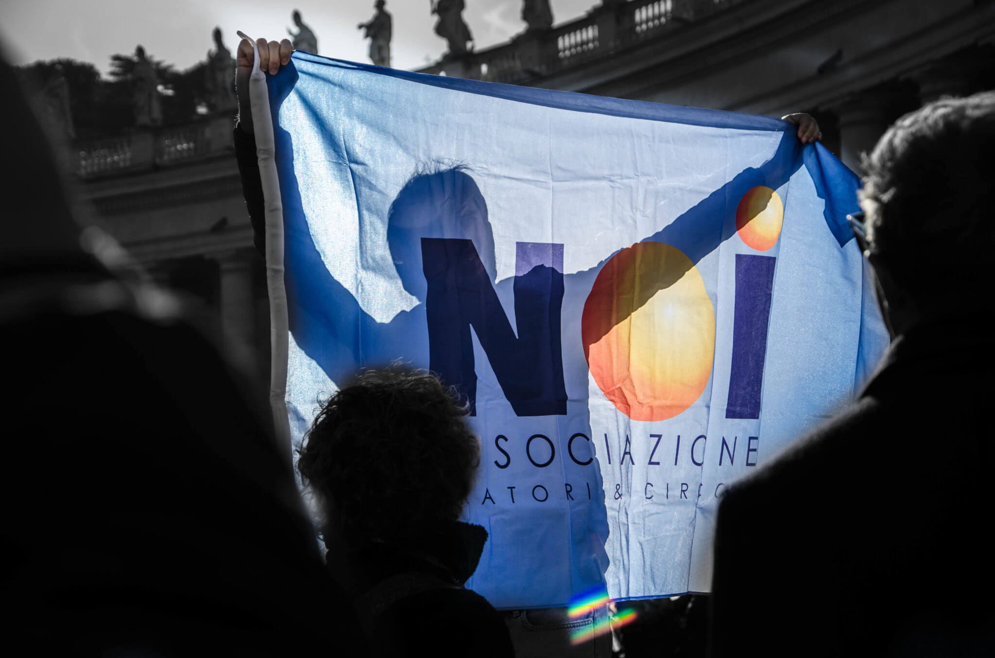 bandiera-noi-2048x1356 (1)